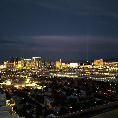 Palms Place - 27Th Floor Strip View Studio Aparthotel Las Vegas Esterno foto