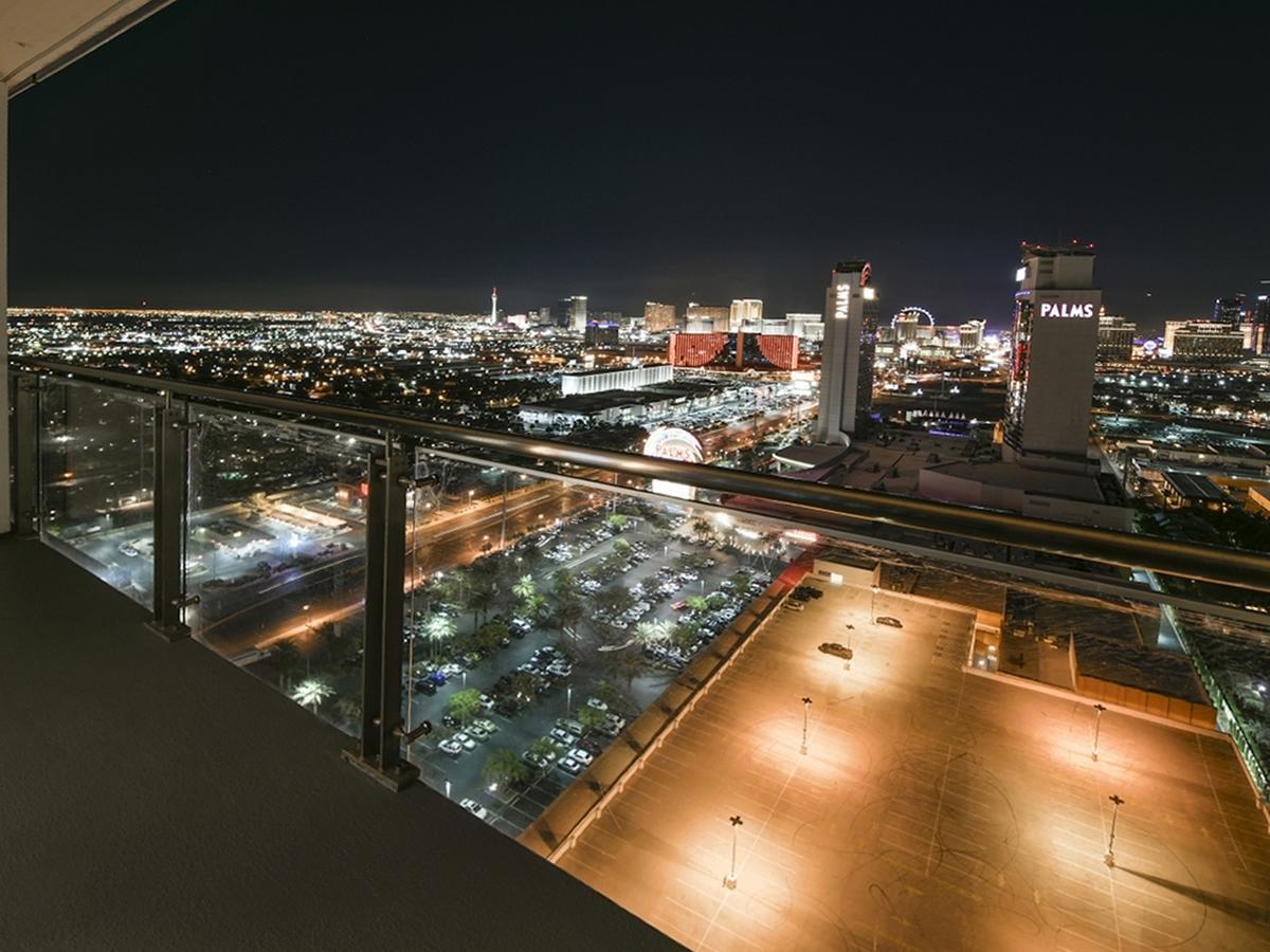 Palms Place - 27Th Floor Strip View Studio Aparthotel Las Vegas Esterno foto